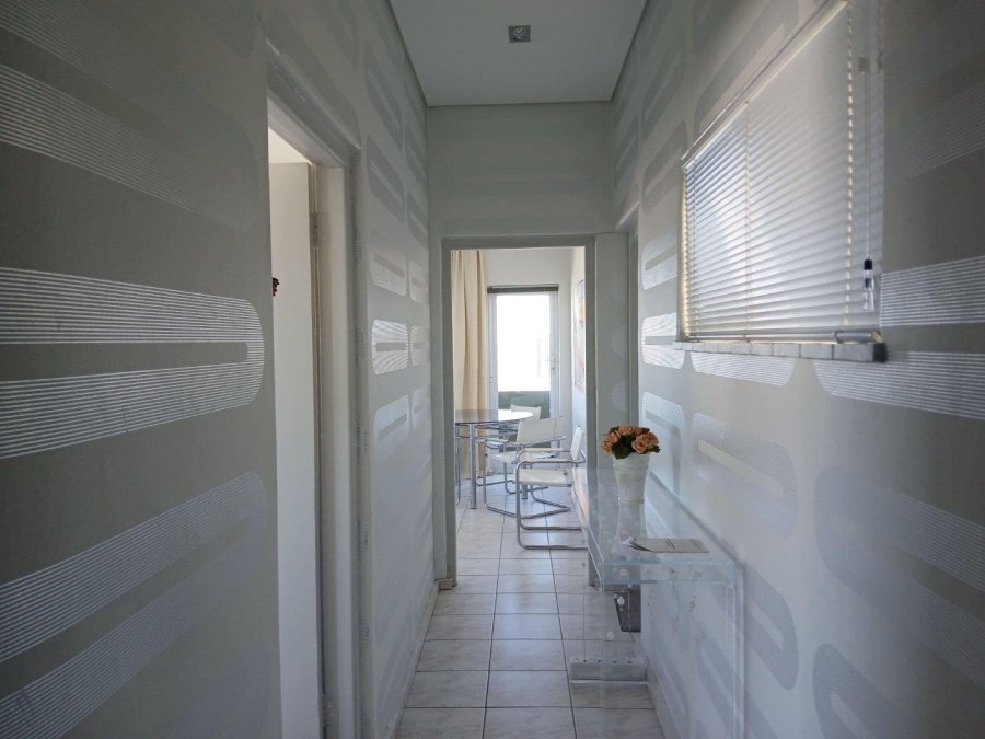 To Let 2 Bedroom Property for Rent in Sea Point Western Cape
